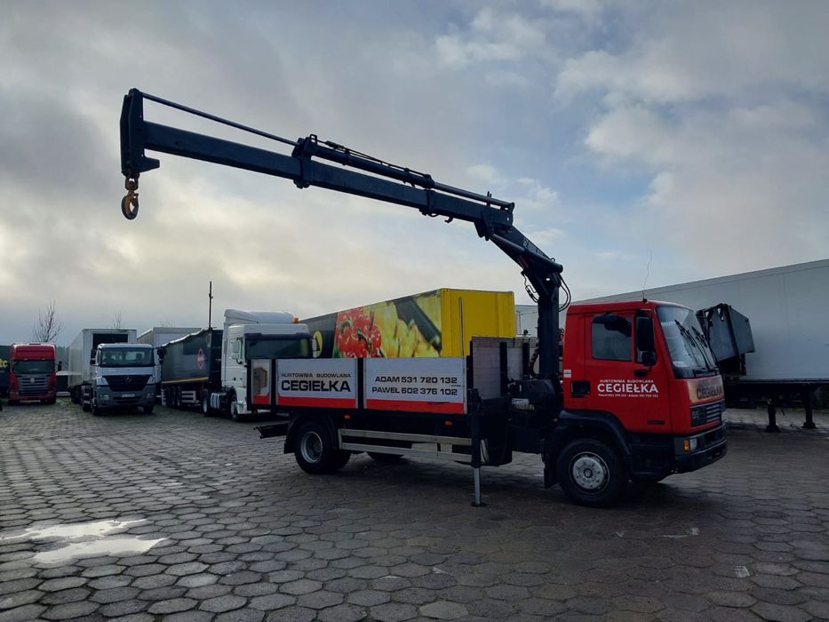 Samochód ciężarowy Daf 55 z żurawiem Hiab 071