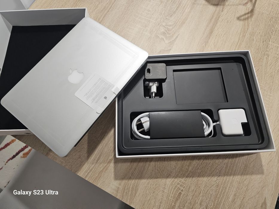 Apple MacBook Air 13