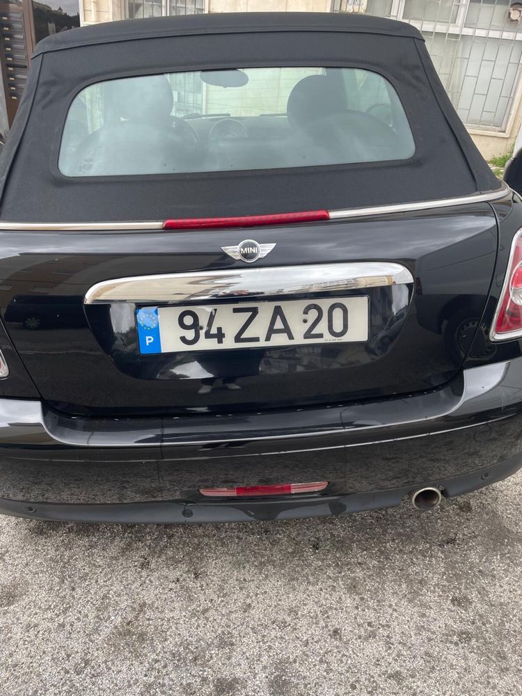 Mini cabrio desportivo