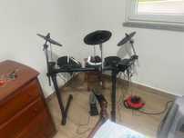 Vendo bateria alesis