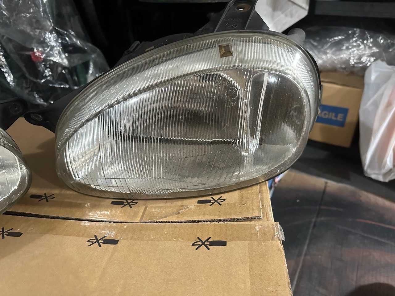 Faróis / Ópticas frontais - OPEL Corsa B + KIT lâmpadas H4