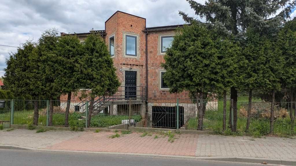 Sprzedam dom wolnostojący, bardzo dobra lokalizacja.