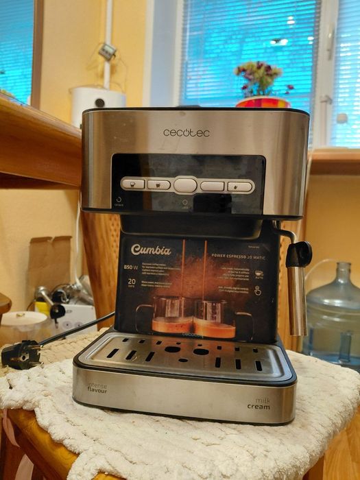 Кавоварка рожкова CECOTEC Cumbia Power Espresso 20 Matic