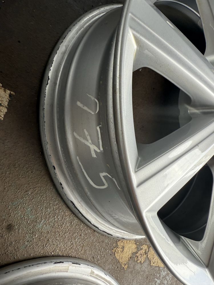 Felgi aluminiowe VW OE ET 33 5jx15” 4x100 UP MII Citigo