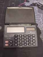 Kalkulator kieszonkowy z klapką i podwójnym zasilaniem Vector CH-861