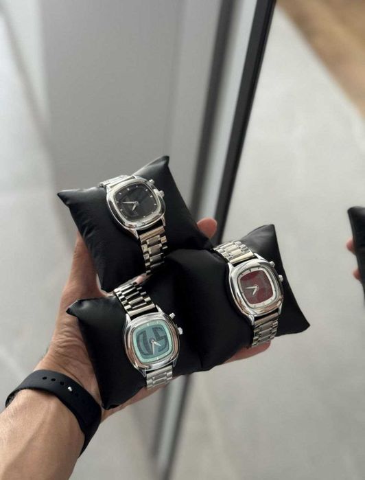 Часы с цифоровым циферблатом