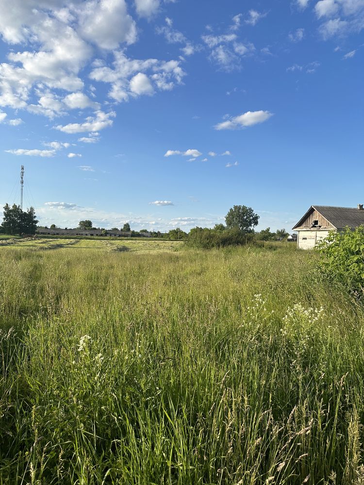 Продам фасадну земельну ділянку комерційну по Київській трасі