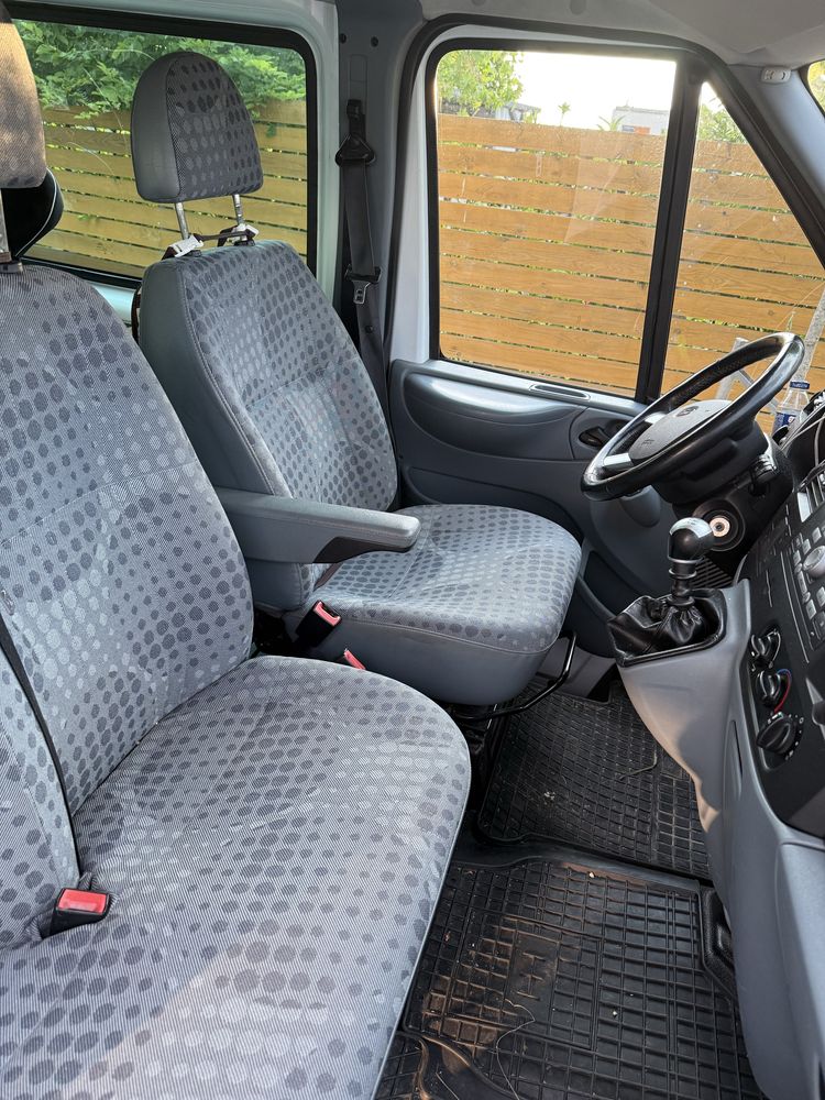 Ford Transit Long 9 osobowy