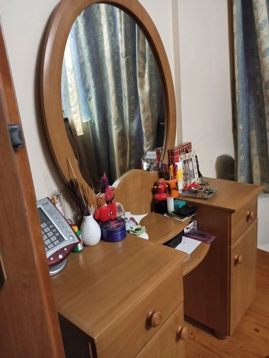 Sprzedam toaletkę jak na zdjęciu