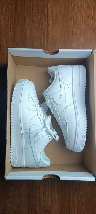 Buty Nike Air Force 1 Białe rozmiar 37.5