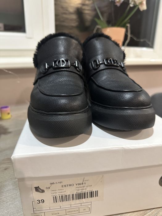 Лофери зимові, Estro