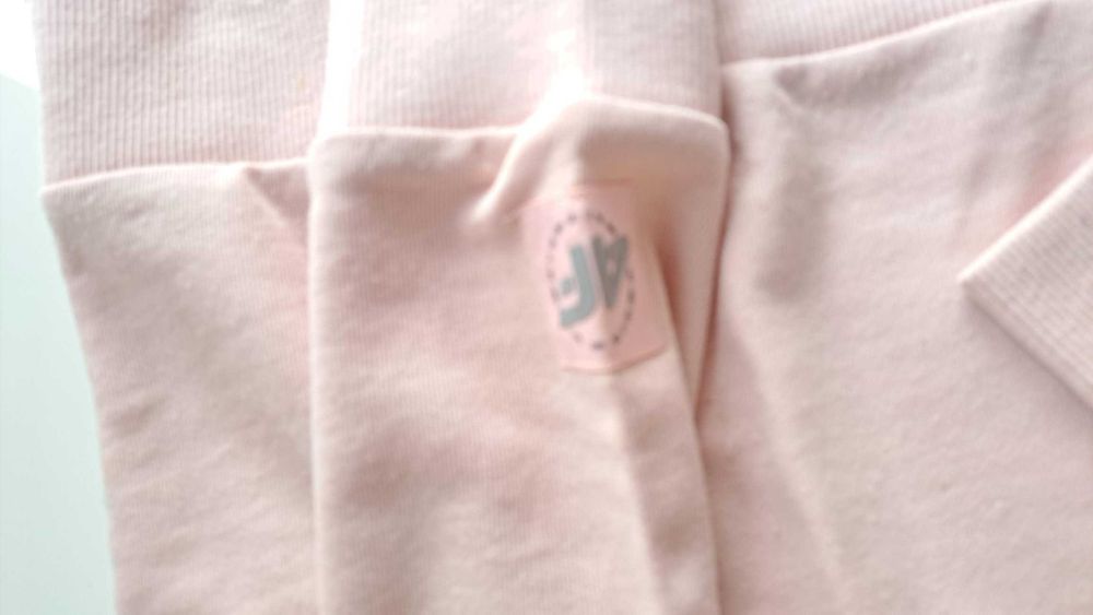 4F Bluza sportowa dla dziewczynki rozm. 128 cm z odblaskami