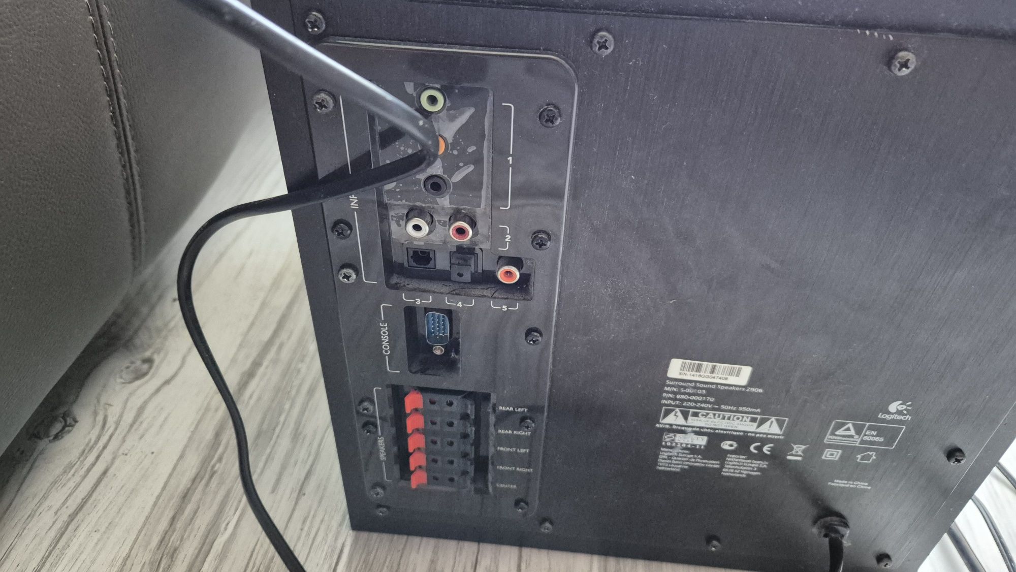 Głośniki Logitech z906 uszkodzone