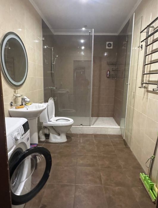 Здається 2-х кім будинок біля Гідросили. Окремий двір, вїзд