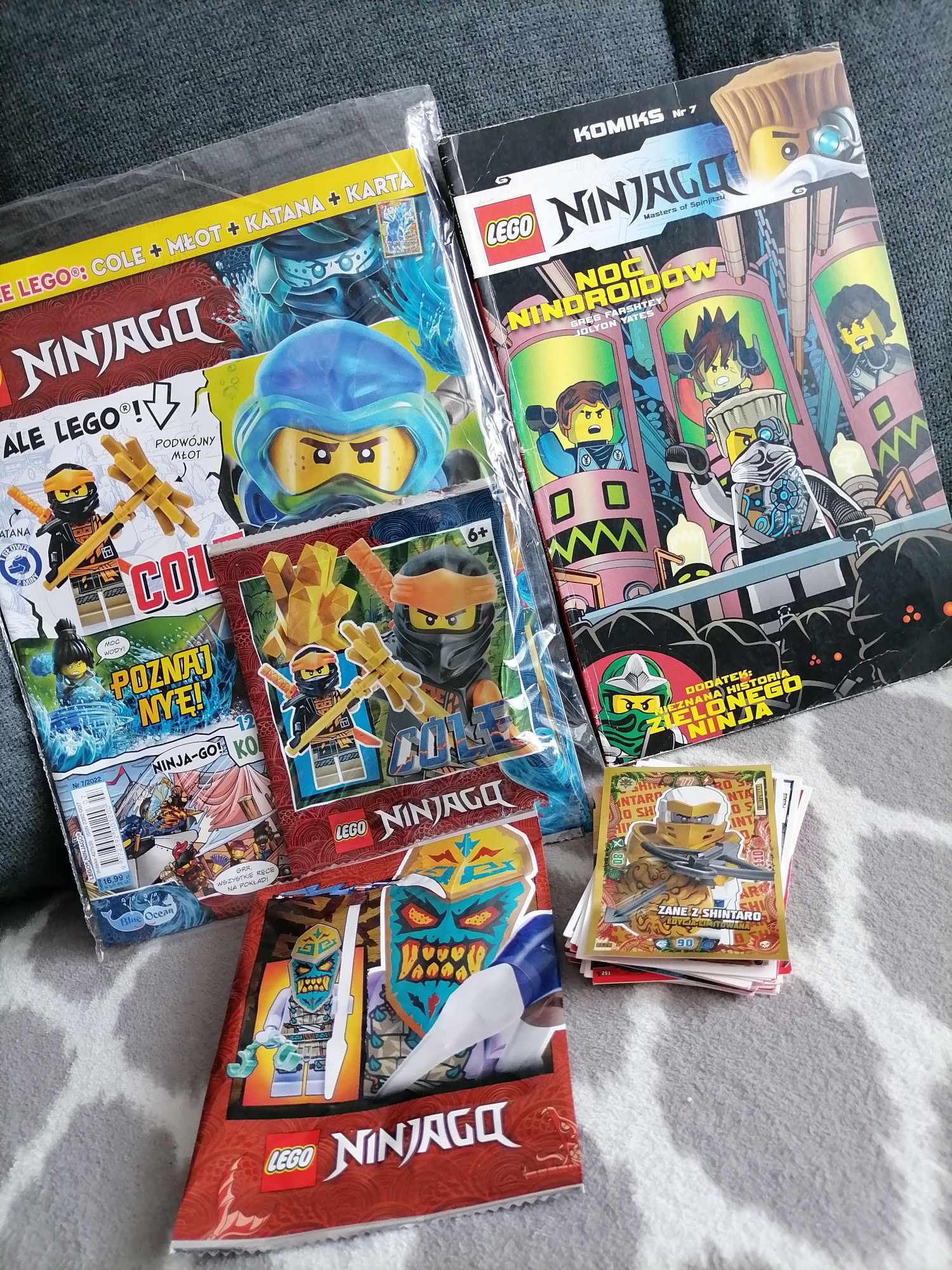 Zestaw Lego ninjago gazetka figurki karty komiks