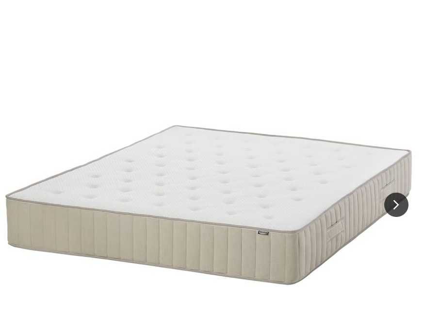 Łóżko metalowe, materac IKEA VATNESTRÖM