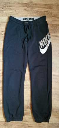 Nike rozmiar M spodnie dresowe