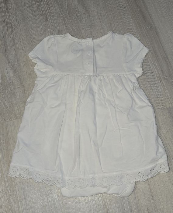 Sukienka z bodami dla dziewczynki