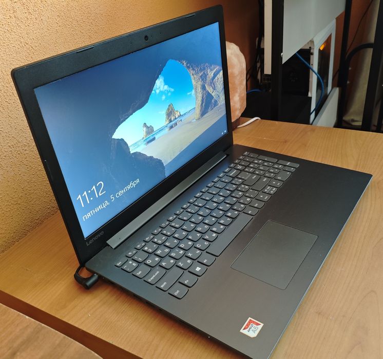 Lenovo ideapad 15 ( в ідеальному стані) 2gb відео, ssd 256, hdd 512