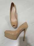 Sapatos GUESS tam.40 Cor Nude