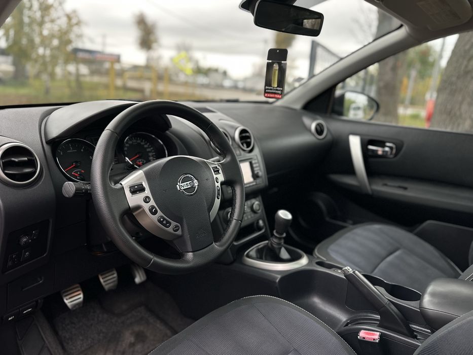 Продам Nissan Qashqai 2010