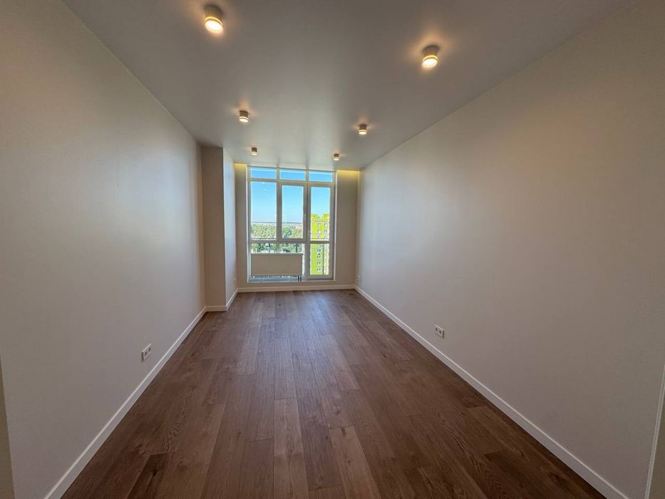 Продам двокімнатну квартиру з ремонтом