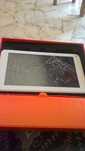 Tablet com ecrã partido