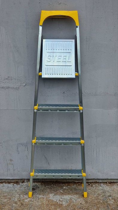 Драбина стремянка сталева