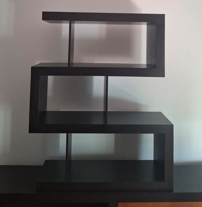 Móvel de centro + móvel prateleira e cubo de suporte