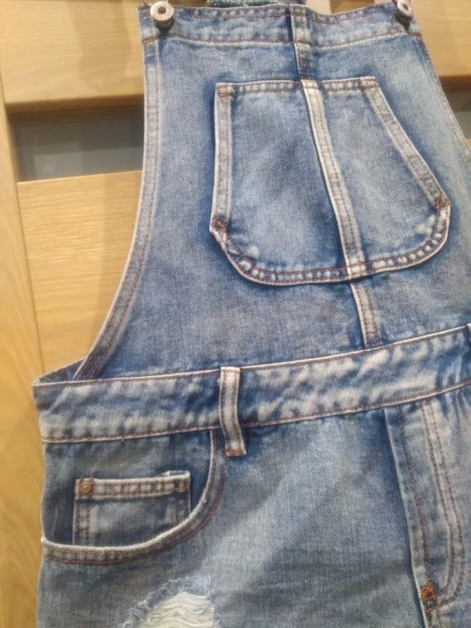 Świetne ogrodniczki na lato Cropp rozmiar L