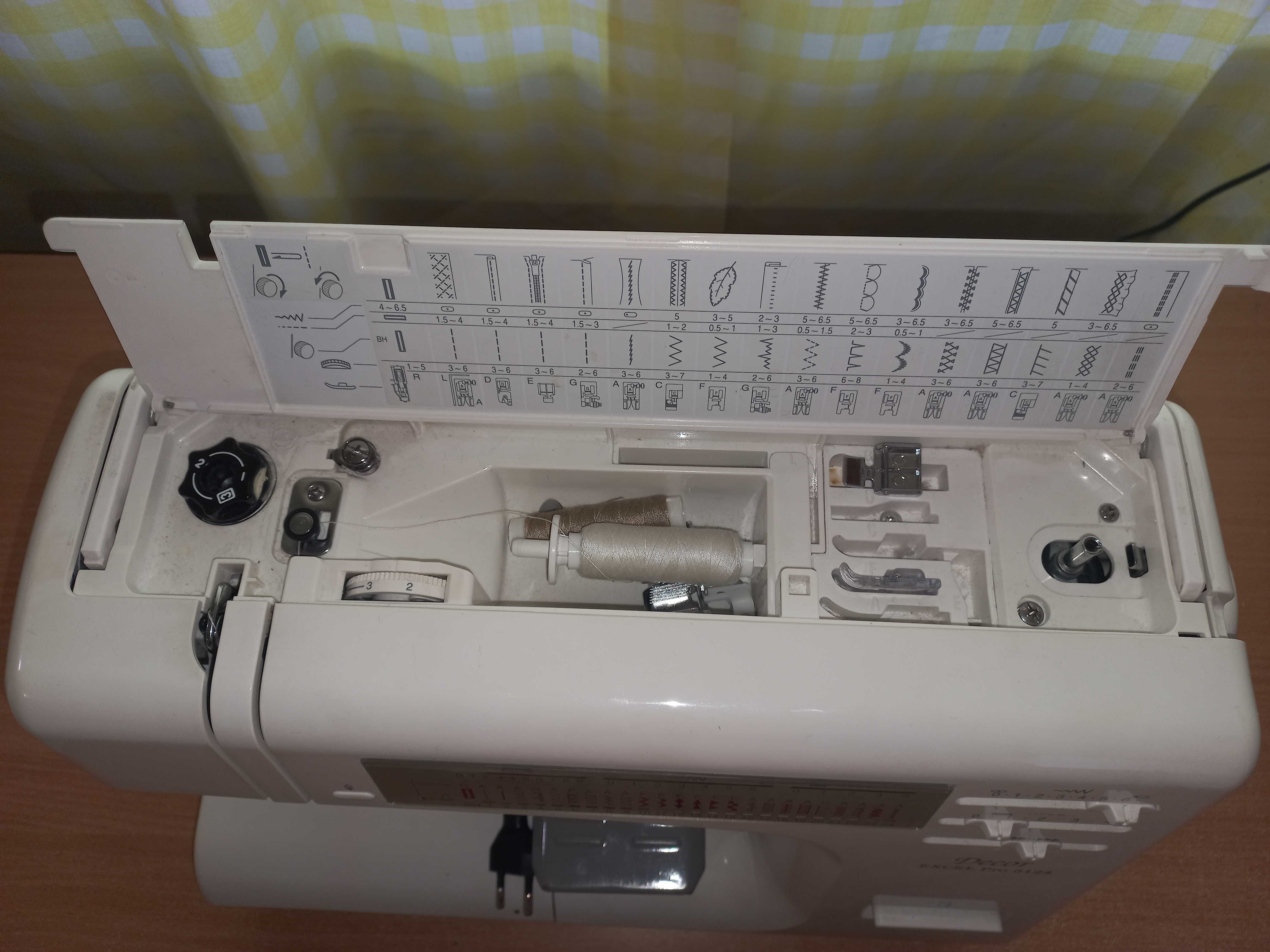 Профессиональная швейная машина JANOME Decor Excel Pro 5124