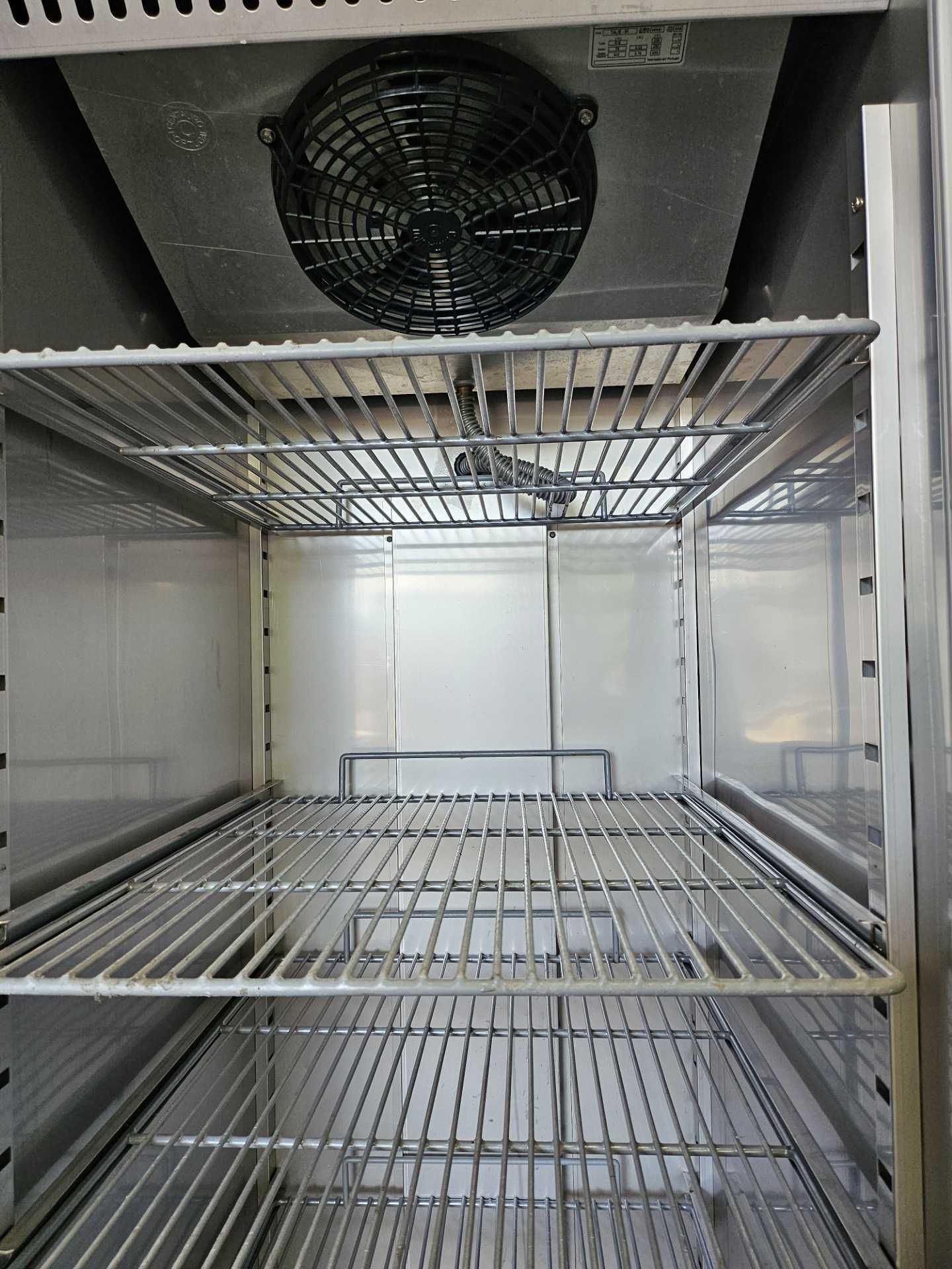 Armário de refrigeração em inox