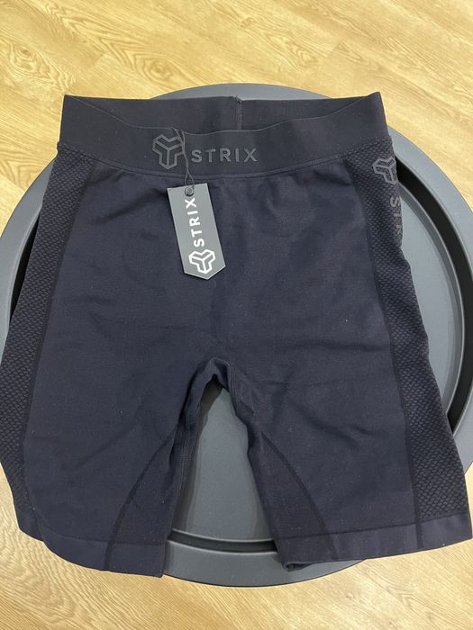 Женские функциональные шорты Infinity - STRIX