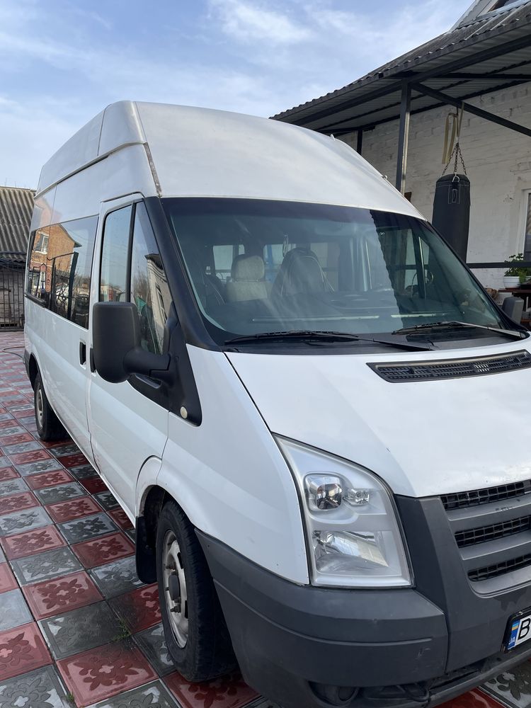 Продам бус Ford Transit