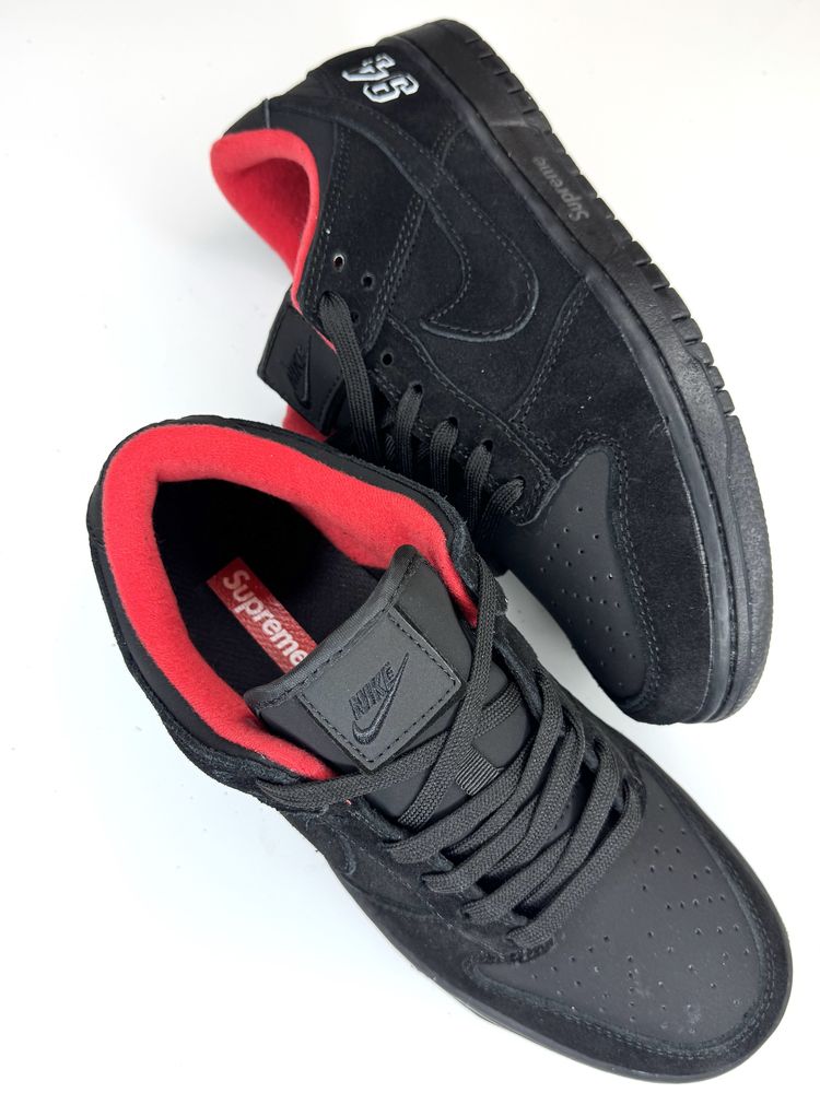 Кроссовки Nike Supreme, размеры - 40,43,44,45