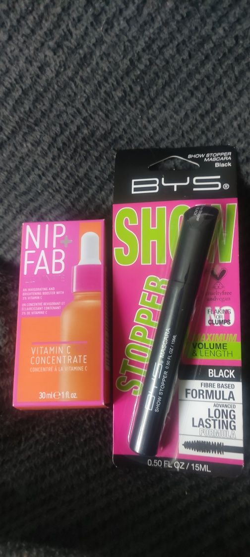 NIP+FAB skoncentrowany booster z wit. C + gratis