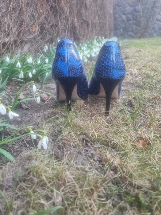 Вишукані шкіряні туфлі