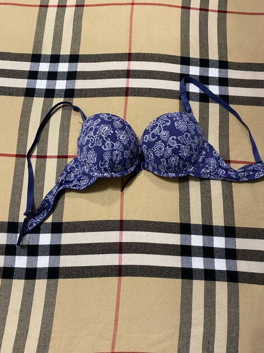 Ніжний красивий бюст якісний розпродаж