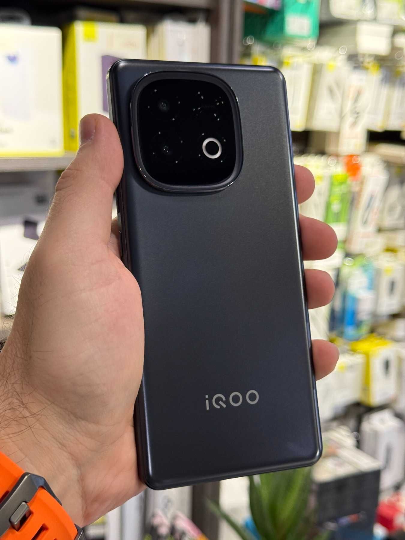 Смартфон Vivo IQOO Z10 Turbo Pro 5G 12/256GB NFC Black