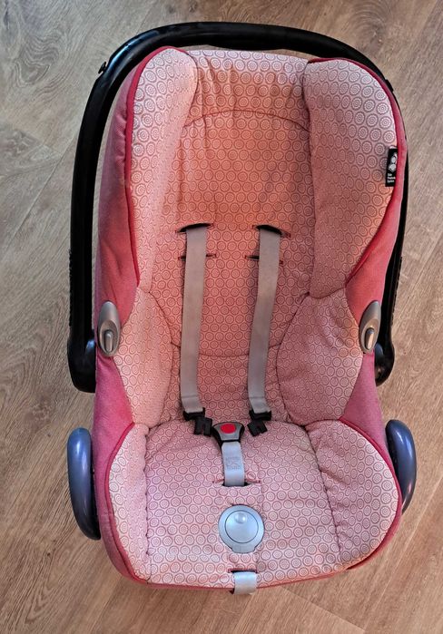 Автокресло для новорожденного maxi-cosi
