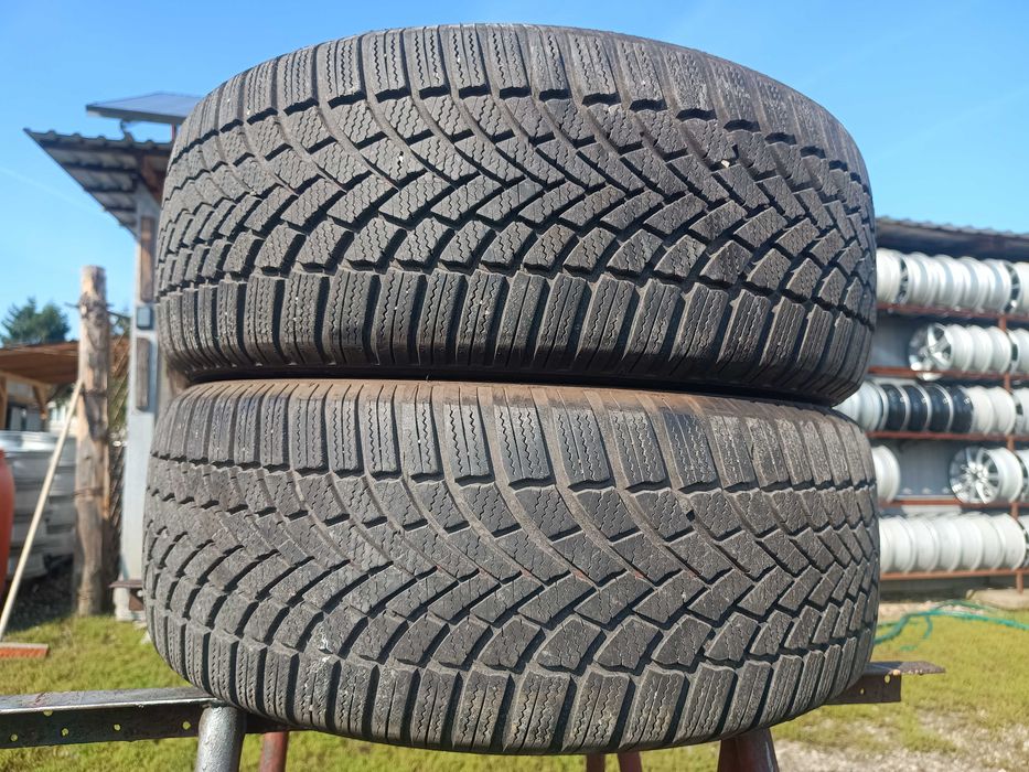 Opony zimowe Bridgestone 215/55R17 z 2021r