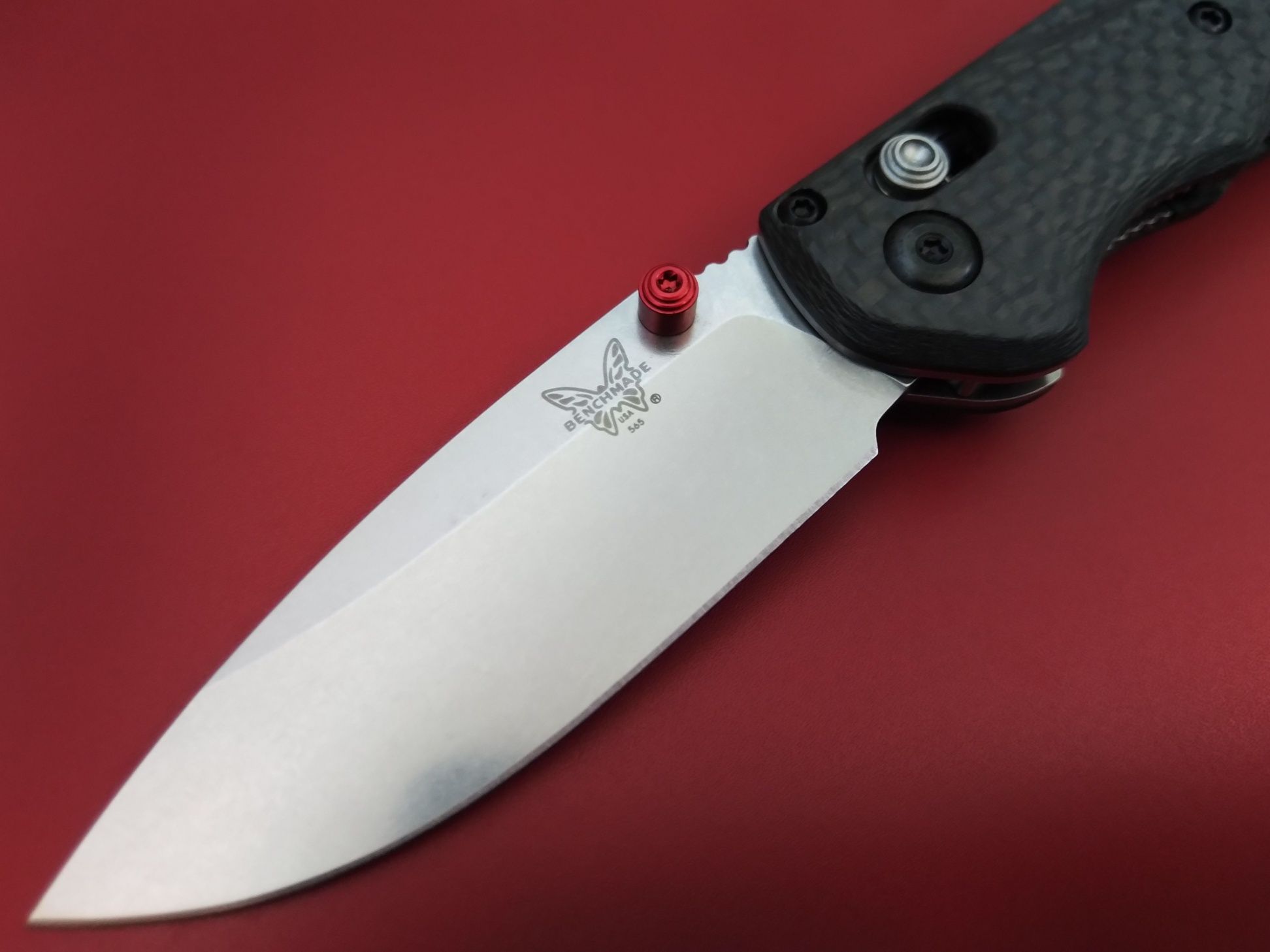 Нож Benchmade 565-1 Mini Freek Carbon Fiber