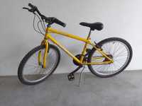Bicicleta "Catalina", com sistema de travagem "Shimano"