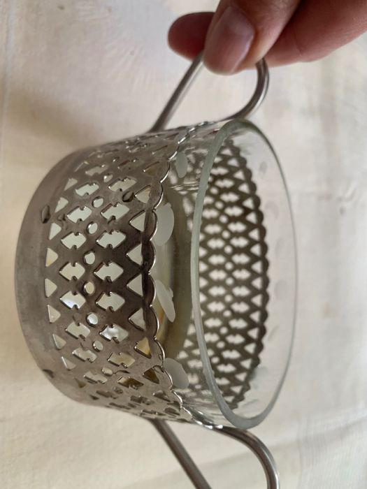 Cukiernica z uchwytami