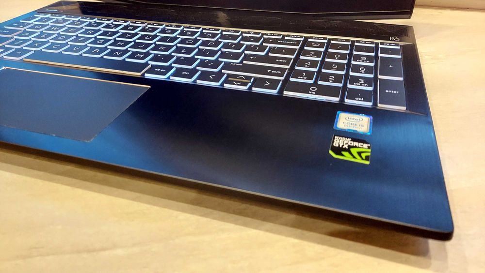 Laptop Gamingowy - i5 GTX1050-4GB SSD512GB 16GB Win11