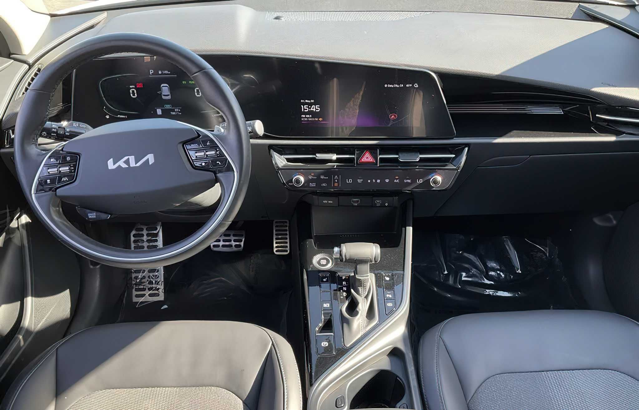 Kia Niro EX Touring 2023
