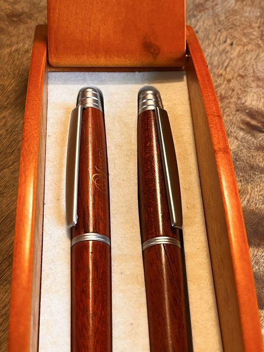 Komplet zestaw kolekcjonerski dlugopis