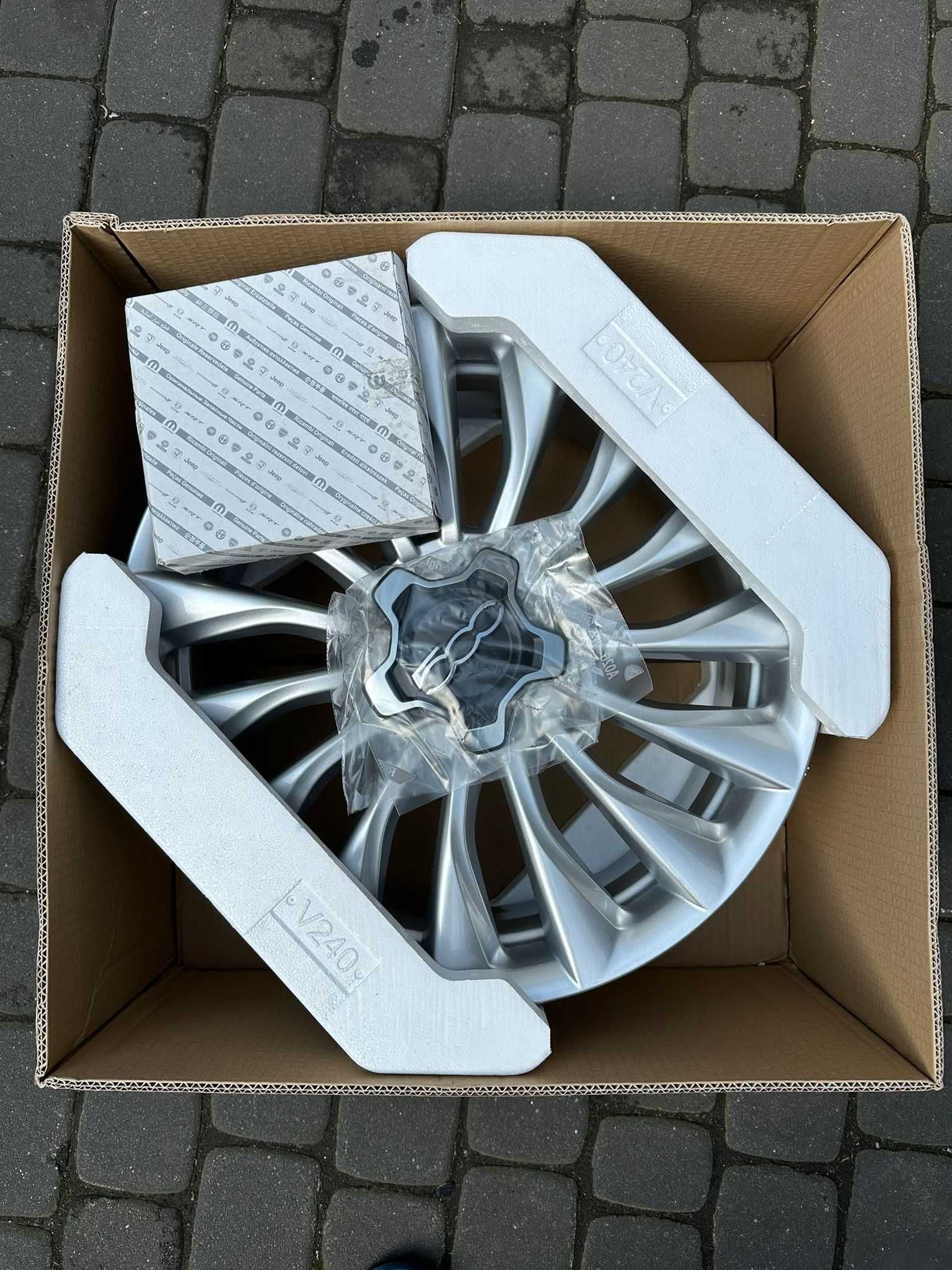 FABRYCZNIE NOWE Oryginalne Felgi Fiat 17" 500 500L Tipo Doblo