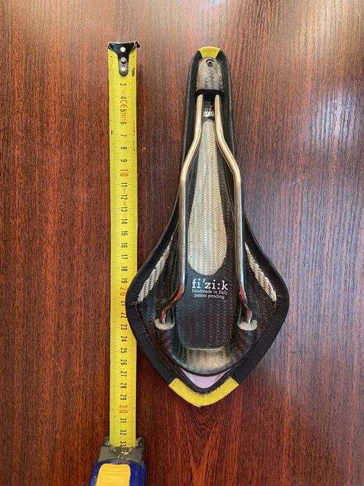 Сідло Fizik велосипедне