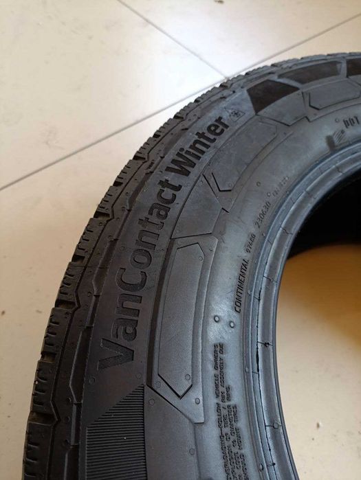 Пара шин б/у 215/65R16C 106/104T Continental VanContact Winter
